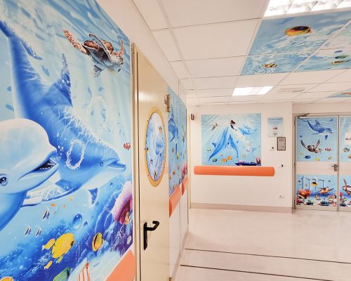 il-mare-di-isabel-ospedali-dipinti-silvio-irilli-blocco-operatorio-pediatrico-spedali-civili-di-brescia-7